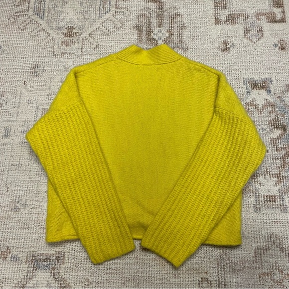 Wray Henry Cropped Wool Blend Cardigan Blazing Yellow - Picture 4 of 8